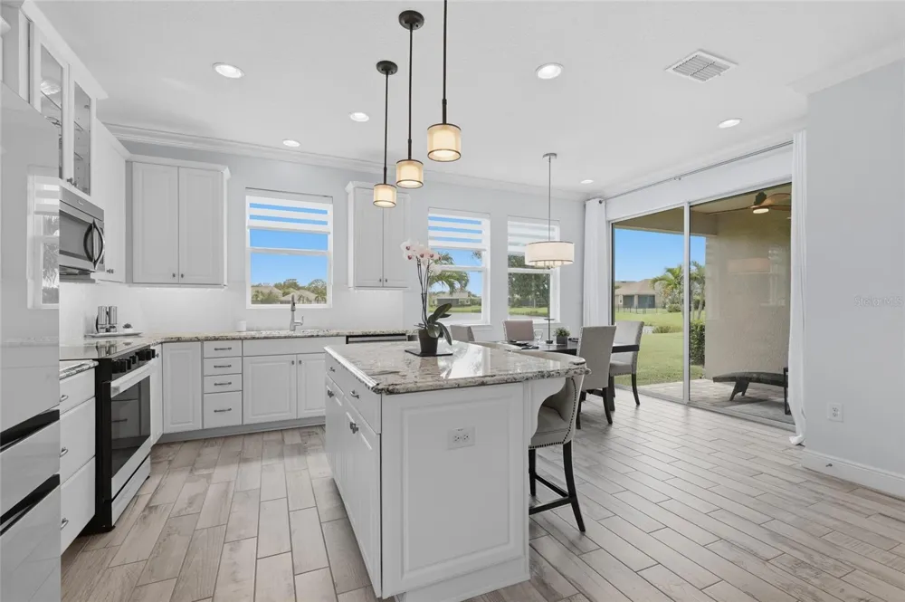 5353 BENTGRASS WAY Lakewood Ranch, FL 34211