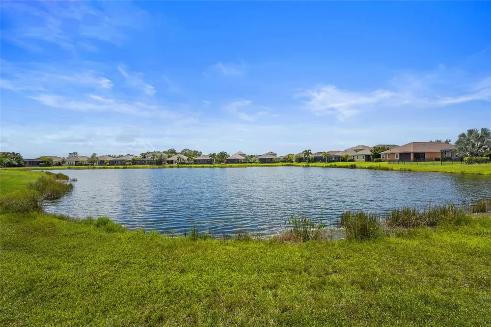 5353 BENTGRASS WAY Lakewood Ranch, FL 34211