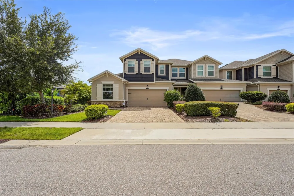 5353 BENTGRASS WAY Lakewood Ranch, FL 34211