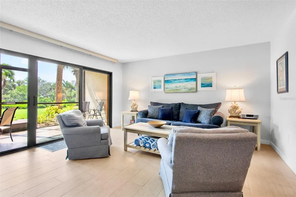 1600 COVE II PLACE #412 Sarasota, FL 34242