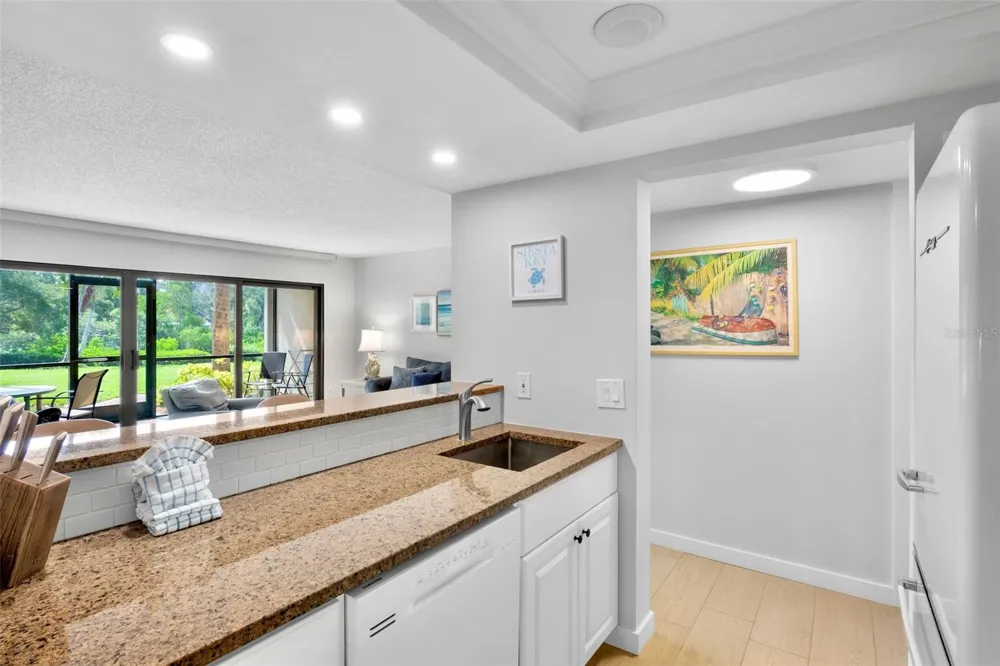 1600 COVE II PLACE #412 Sarasota, FL 34242