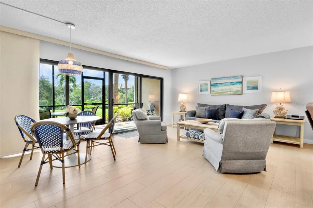 1600 COVE II PLACE #412 Sarasota, FL 34242
