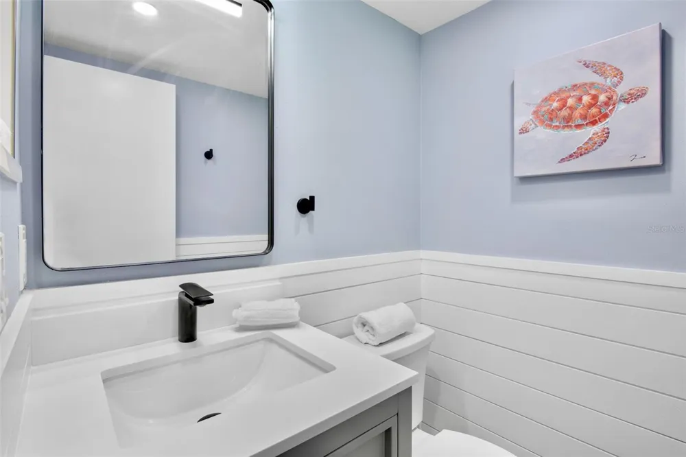1600 COVE II PLACE #412 Sarasota, FL 34242