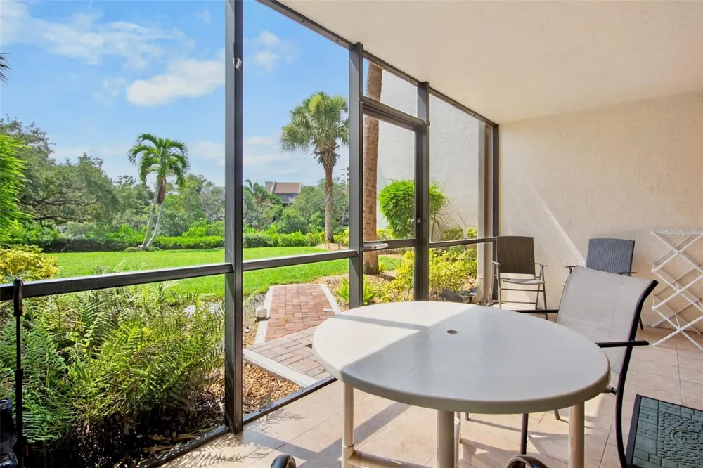 1600 COVE II PLACE #412 Sarasota, FL 34242