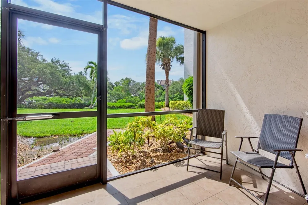 1600 COVE II PLACE #412 Sarasota, FL 34242
