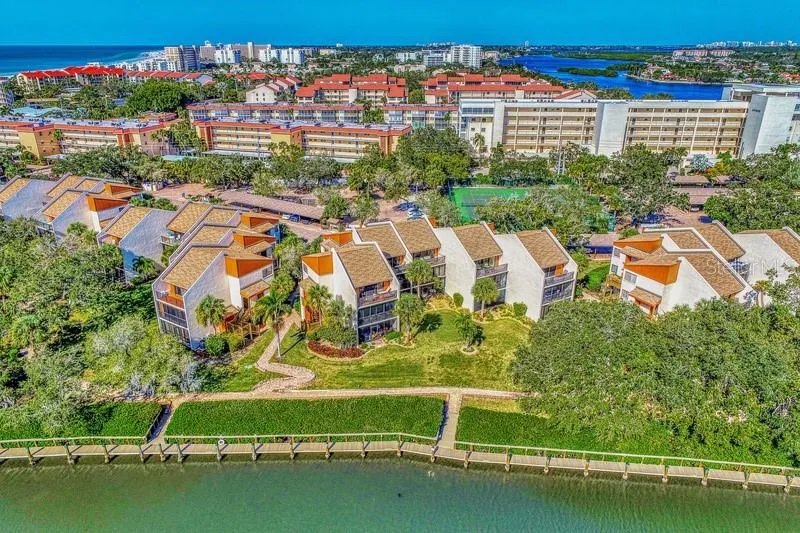 1600 COVE II PLACE #412 Sarasota, FL 34242