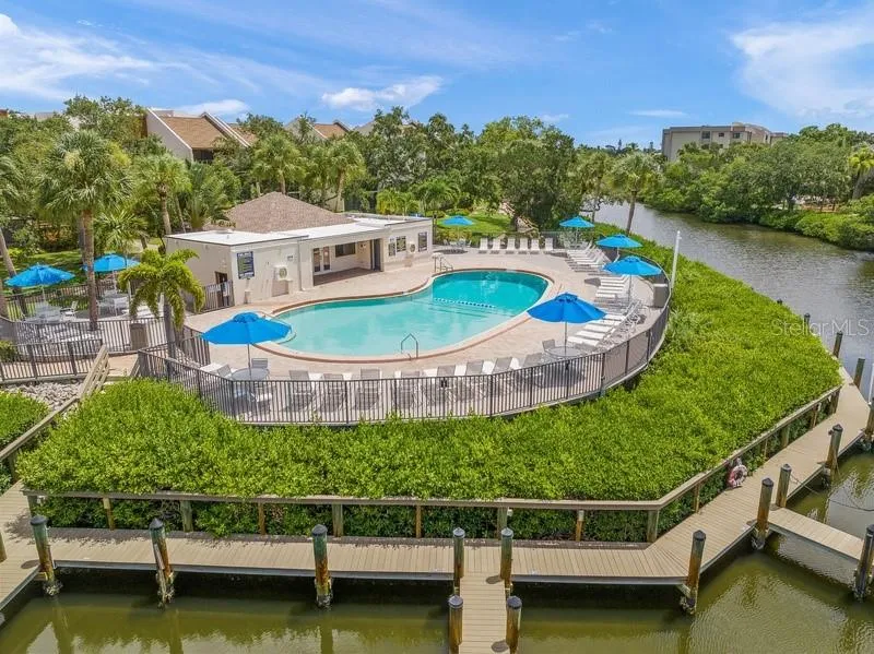 1600 COVE II PLACE #412 Sarasota, FL 34242