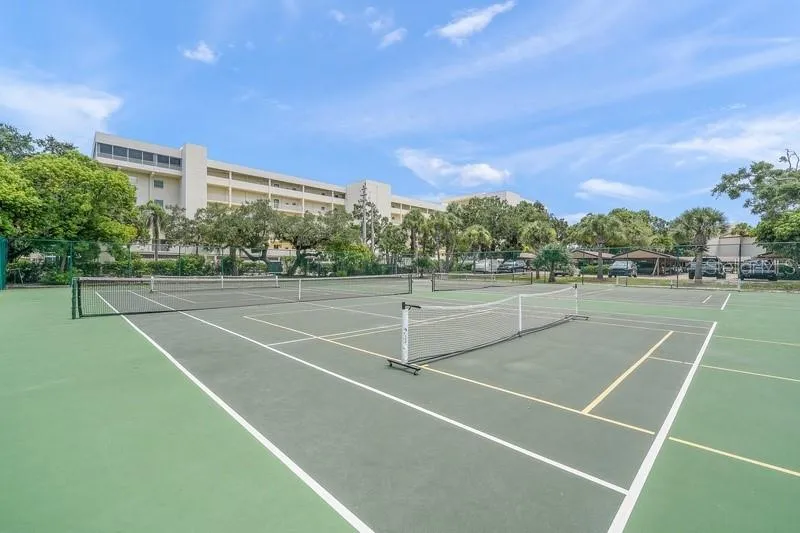 1600 COVE II PLACE #412 Sarasota, FL 34242