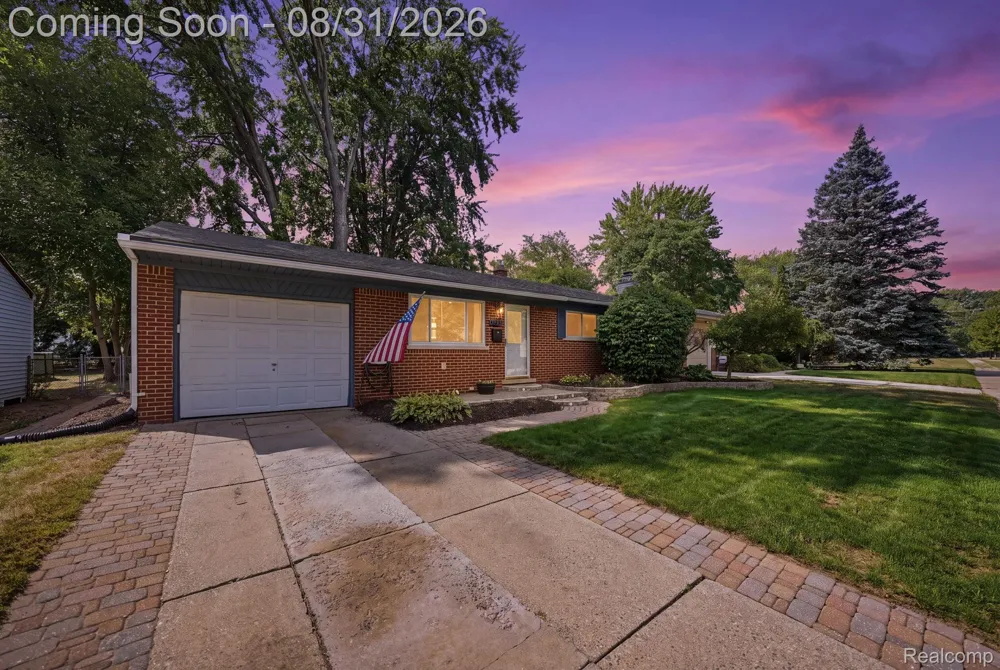 41231 MEMPHIS DRIVE Sterling Heights City, MI 48313