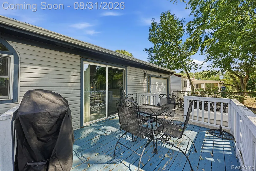 41231 MEMPHIS DRIVE Sterling Heights City, MI 48313