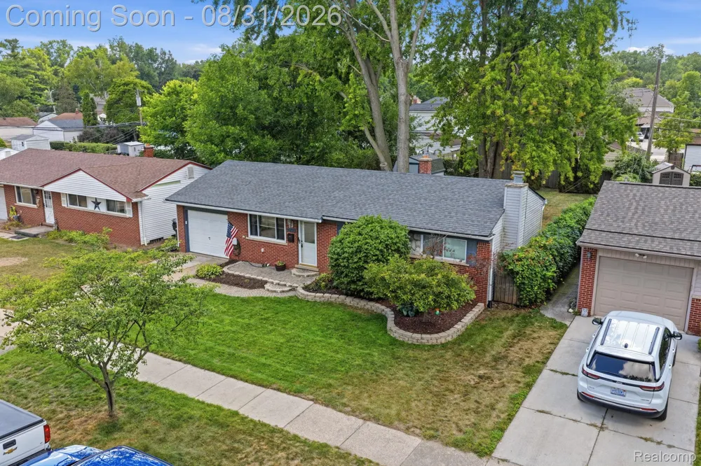 41231 MEMPHIS DRIVE Sterling Heights City, MI 48313