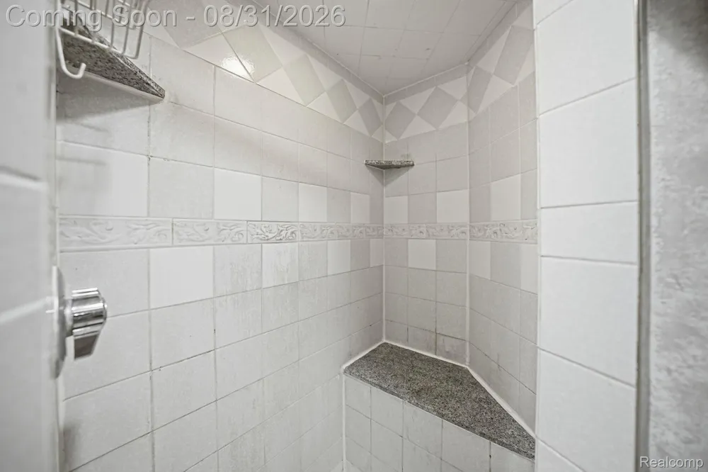 41231 MEMPHIS DRIVE Sterling Heights City, MI 48313