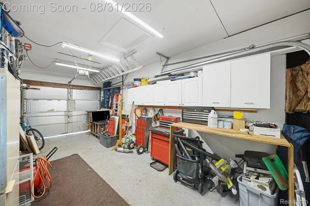 41231 MEMPHIS DRIVE Sterling Heights City, MI 48313