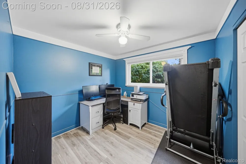 41231 MEMPHIS DRIVE Sterling Heights City, MI 48313