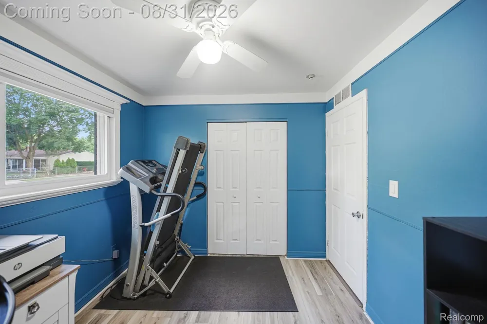 41231 MEMPHIS DRIVE Sterling Heights City, MI 48313