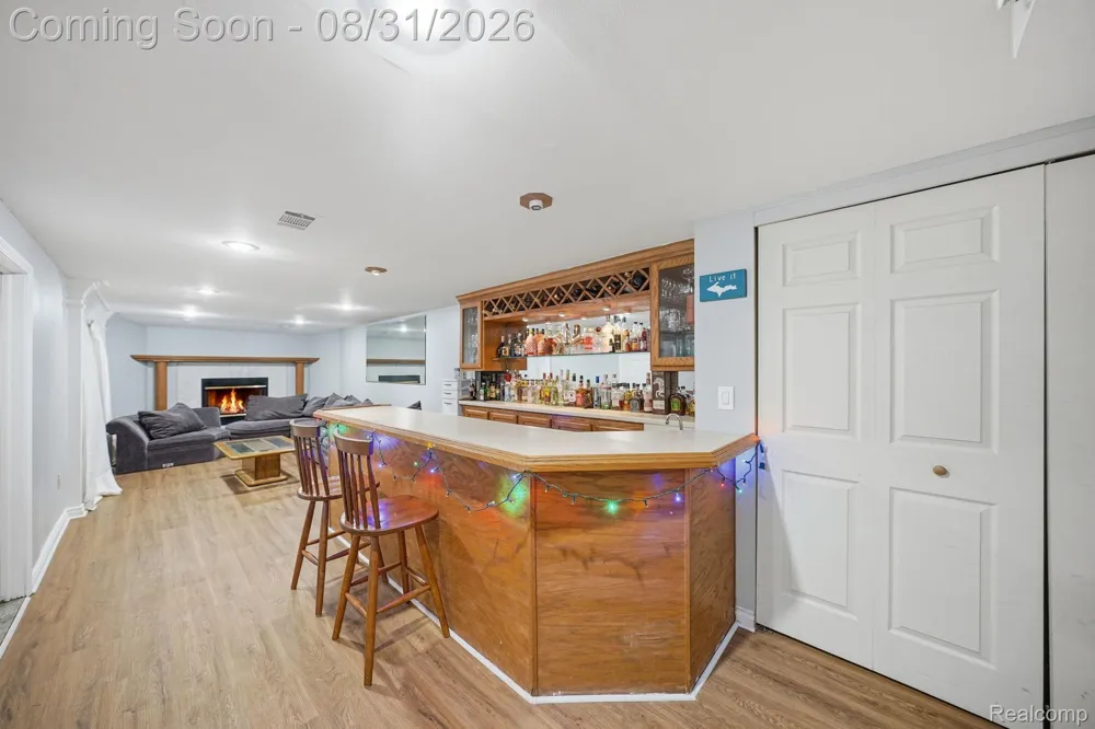 41231 MEMPHIS DRIVE Sterling Heights City, MI 48313