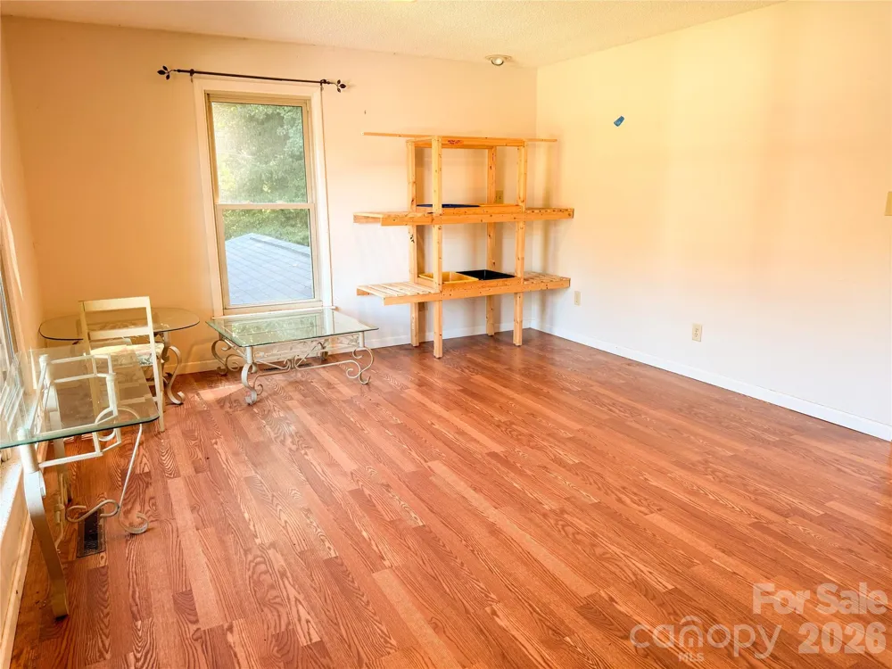 301 Starmount Drive Statesville, NC 28677
