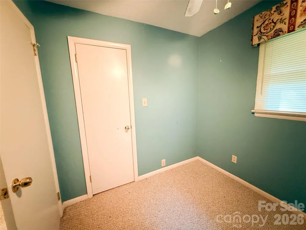 301 Starmount Drive Statesville, NC 28677