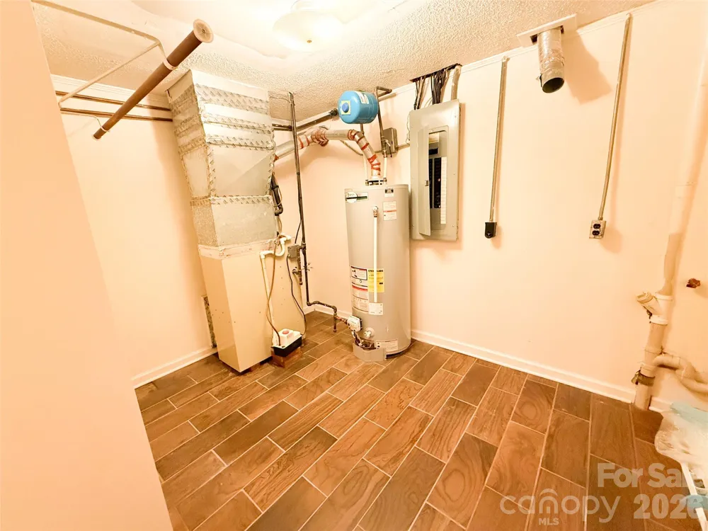 301 Starmount Drive Statesville, NC 28677