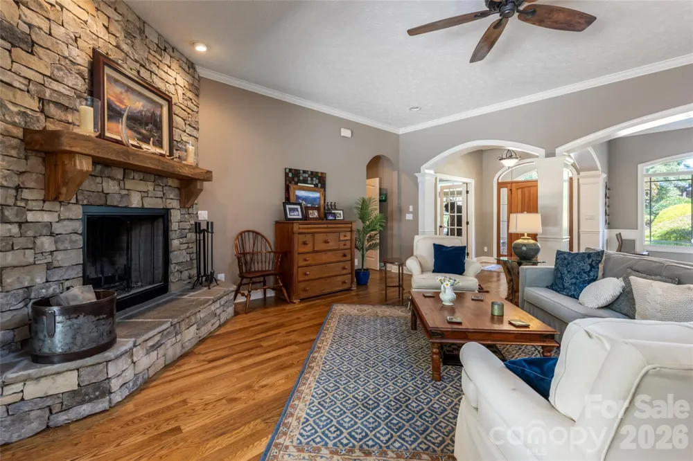 170 Cape Martin Circle Hendersonville, NC 28791