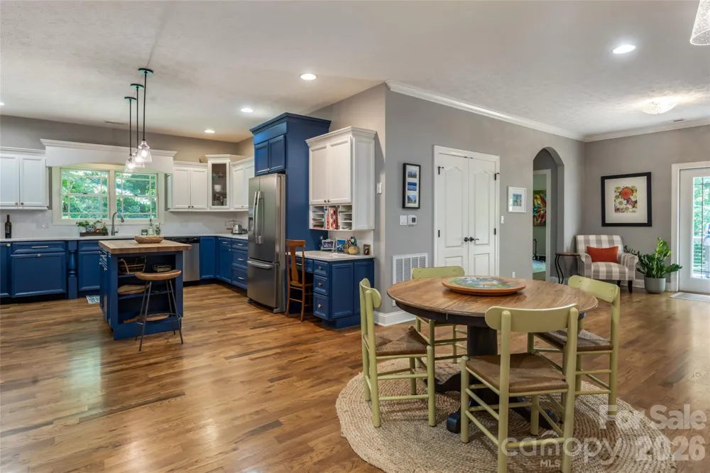 170 Cape Martin Circle Hendersonville, NC 28791