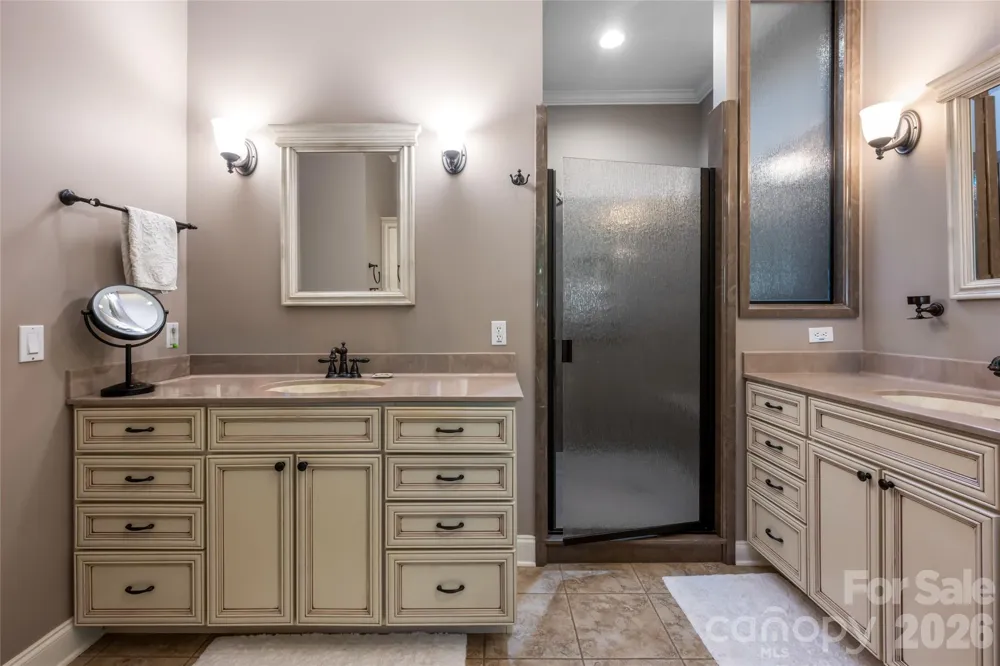 170 Cape Martin Circle Hendersonville, NC 28791
