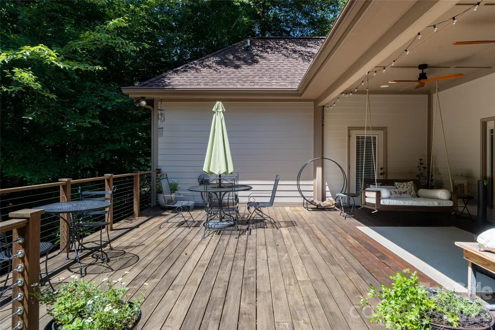 170 Cape Martin Circle Hendersonville, NC 28791