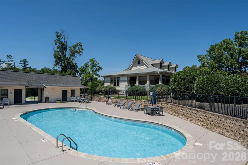 170 Cape Martin Circle Hendersonville, NC 28791