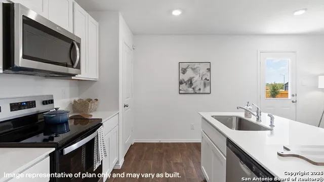 13822 Petronila Jade San Antonio, TX 78253