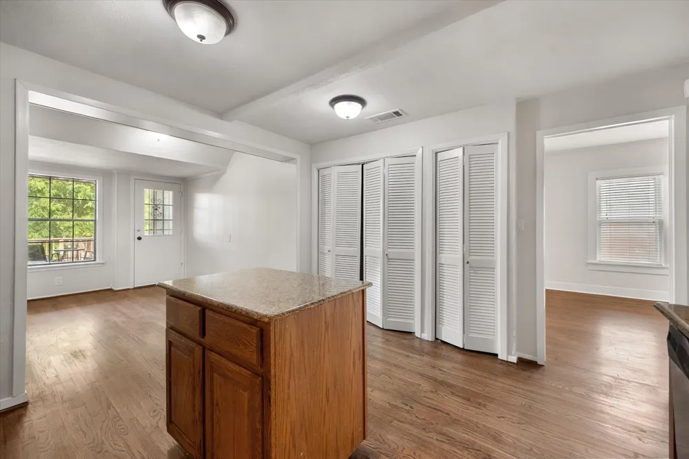 2620 S Adams Street Fort Worth, TX 76110