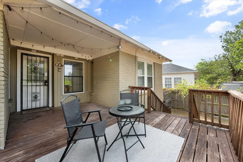 2620 S Adams Street Fort Worth, TX 76110