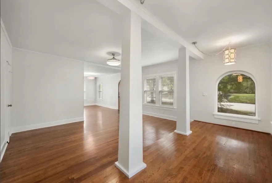 2620 S Adams Street Fort Worth, TX 76110