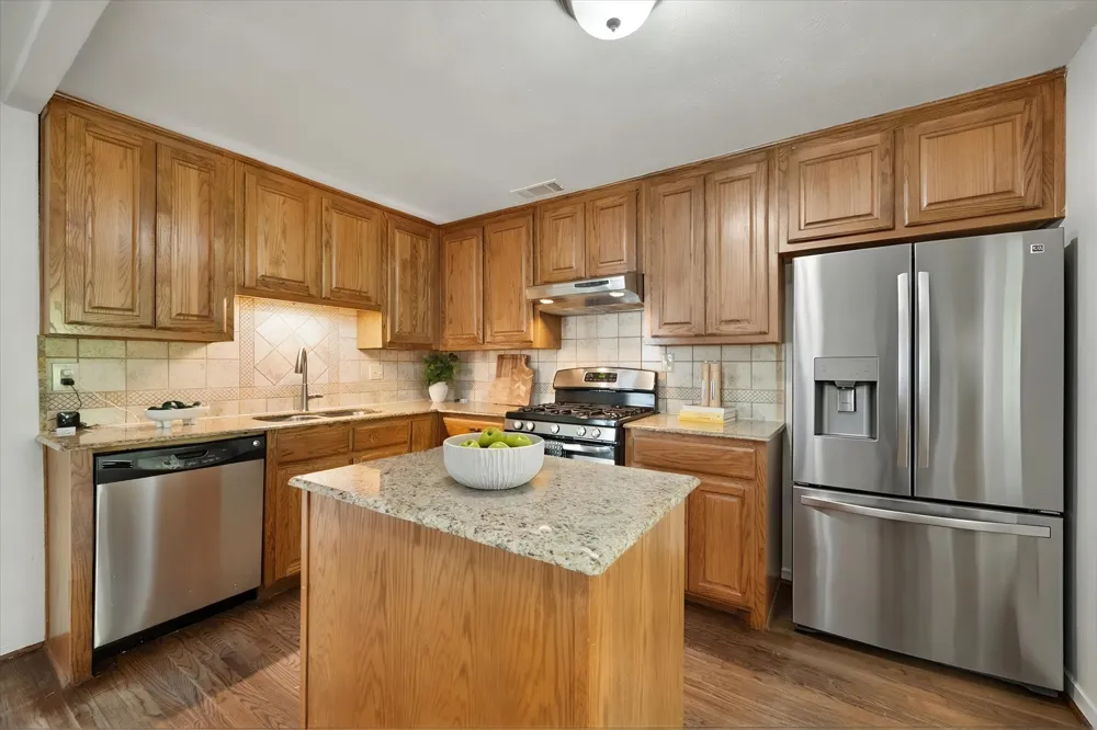 2620 S Adams Street Fort Worth, TX 76110
