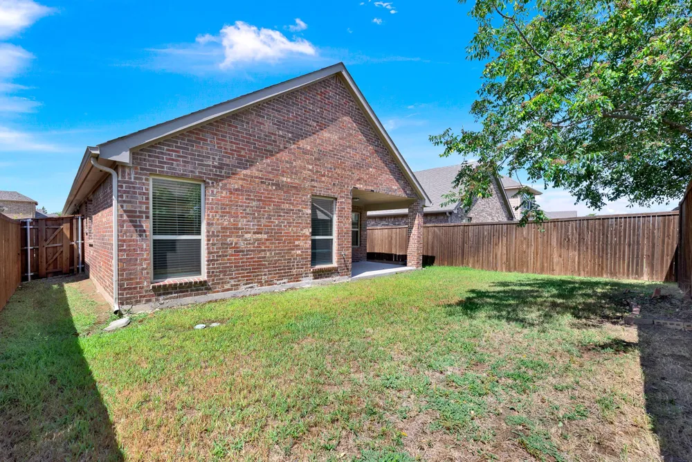 2138 Hobby Drive Forney, TX 75126