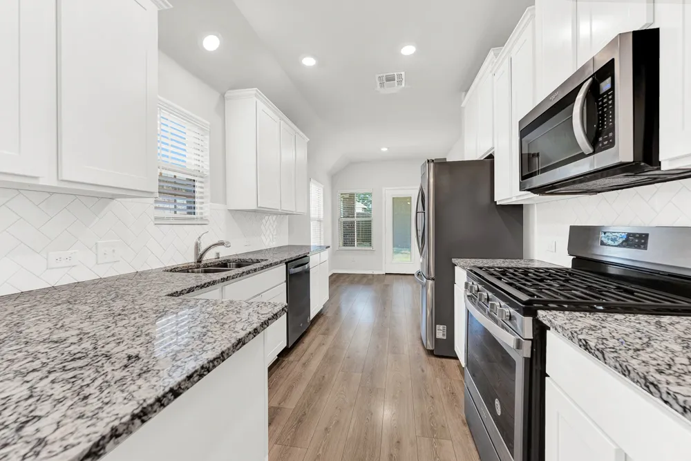 2138 Hobby Drive Forney, TX 75126