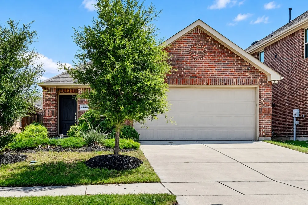 2138 Hobby Drive Forney, TX 75126