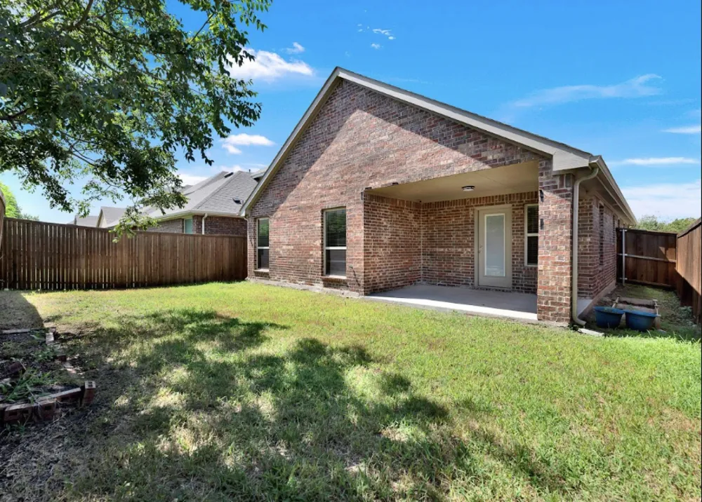 2138 Hobby Drive Forney, TX 75126