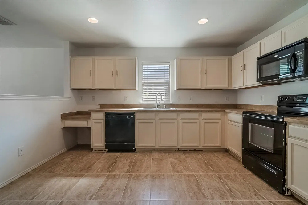 2901 Saddle Drive Denton, TX 76210