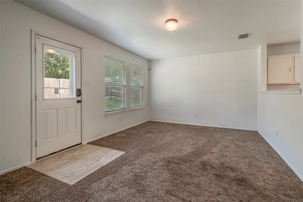 2901 Saddle Drive Denton, TX 76210