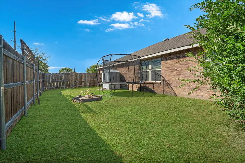 2901 Saddle Drive Denton, TX 76210