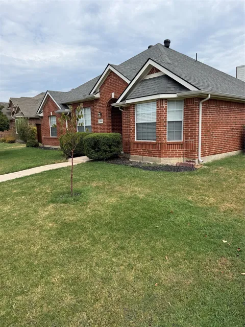 3860 Gillespie Drive