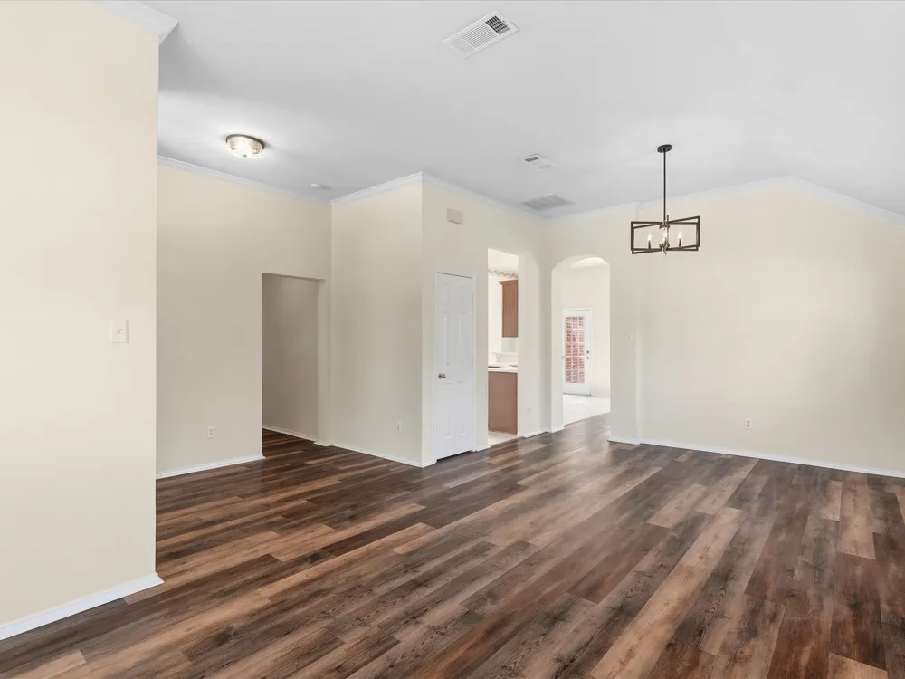 3860 Gillespie Drive Carrollton, TX 75010