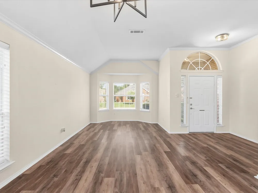 3860 Gillespie Drive Carrollton, TX 75010