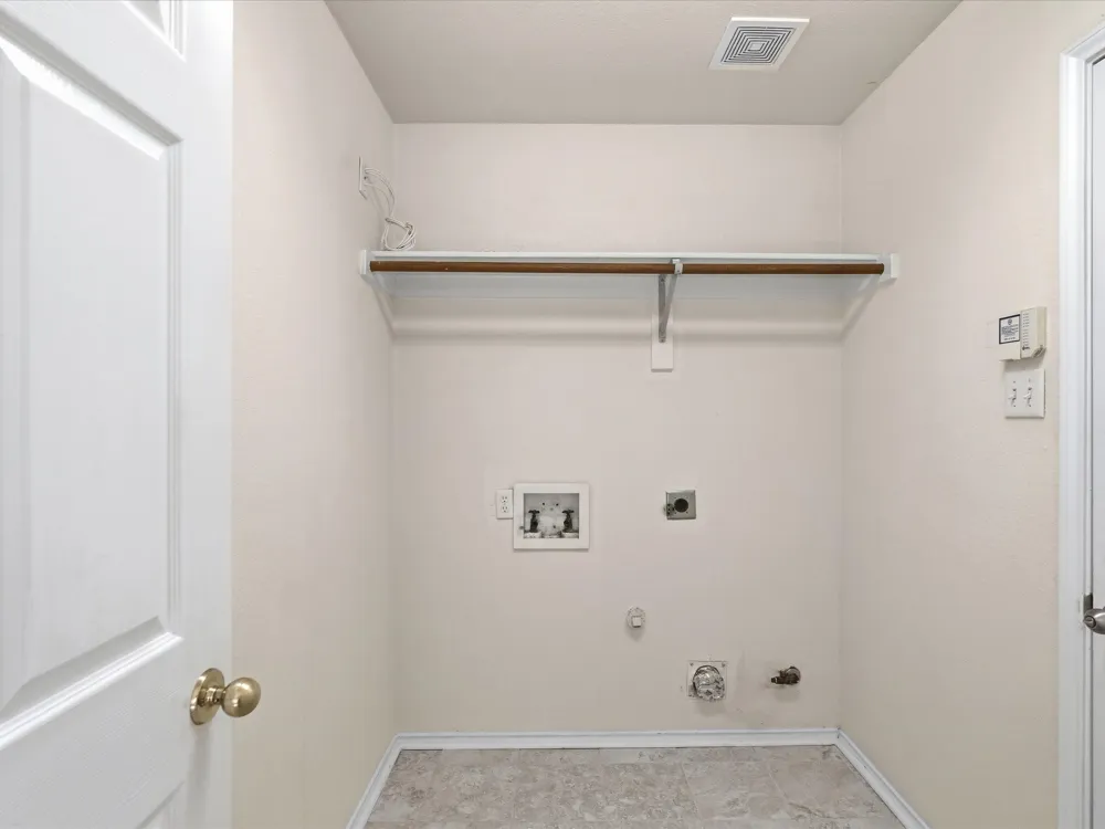 3860 Gillespie Drive Carrollton, TX 75010
