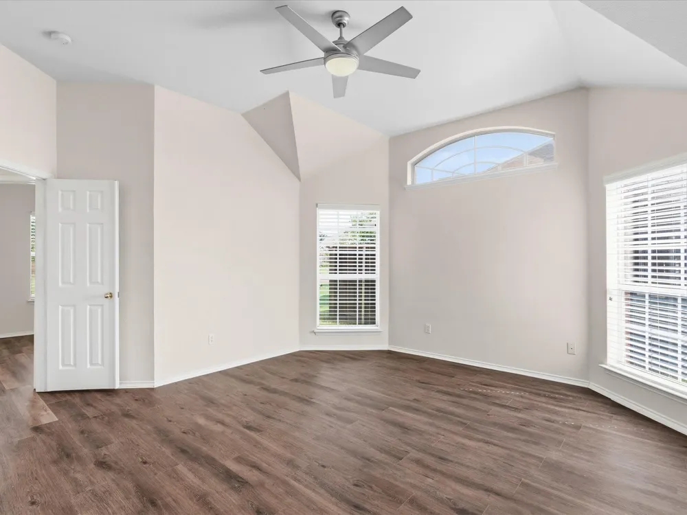 3860 Gillespie Drive Carrollton, TX 75010