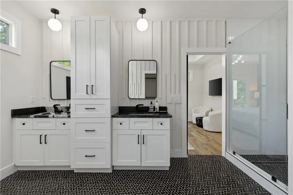 2014 Cambridge Avenue College Park, GA 30337