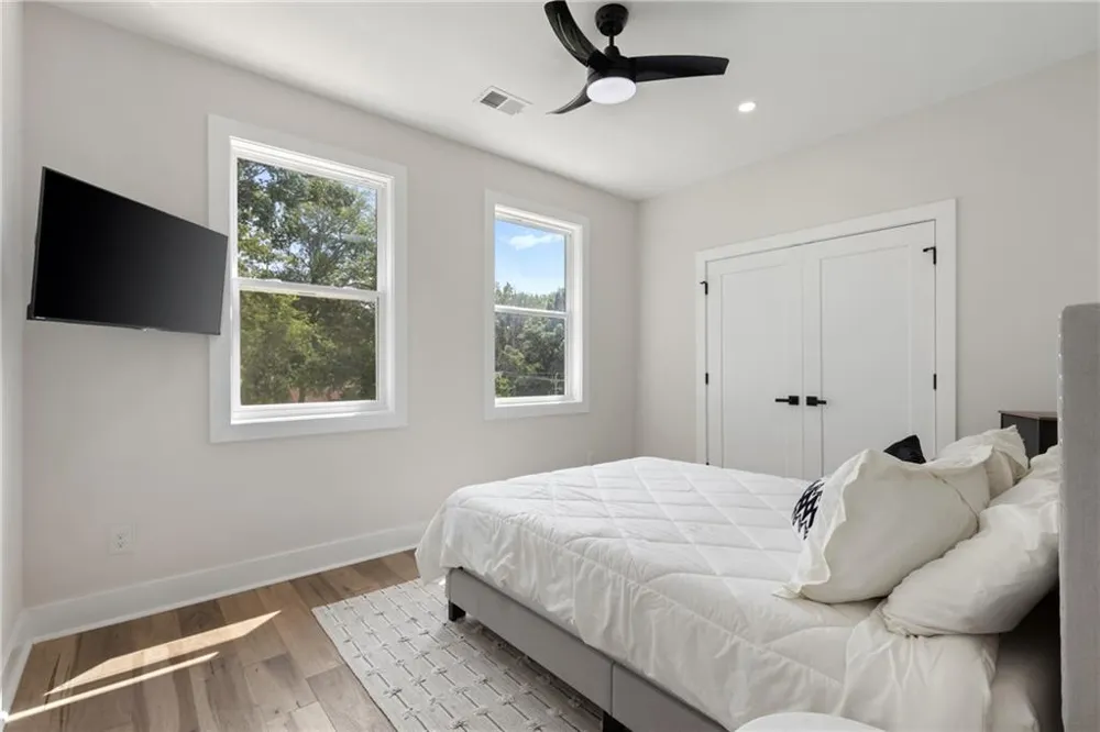 2014 Cambridge Avenue College Park, GA 30337