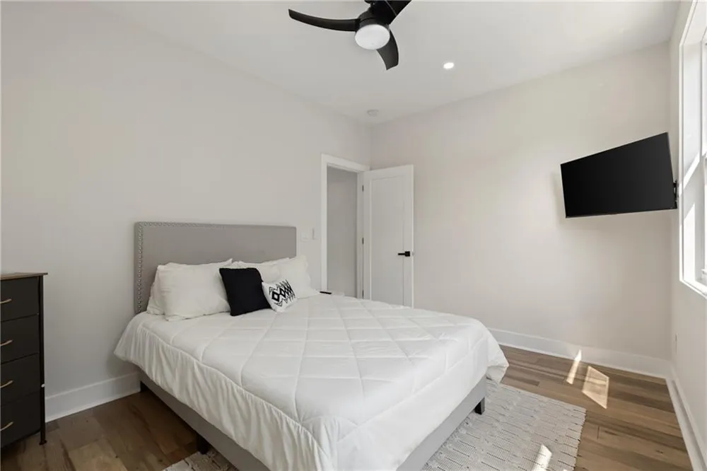 2014 Cambridge Avenue College Park, GA 30337