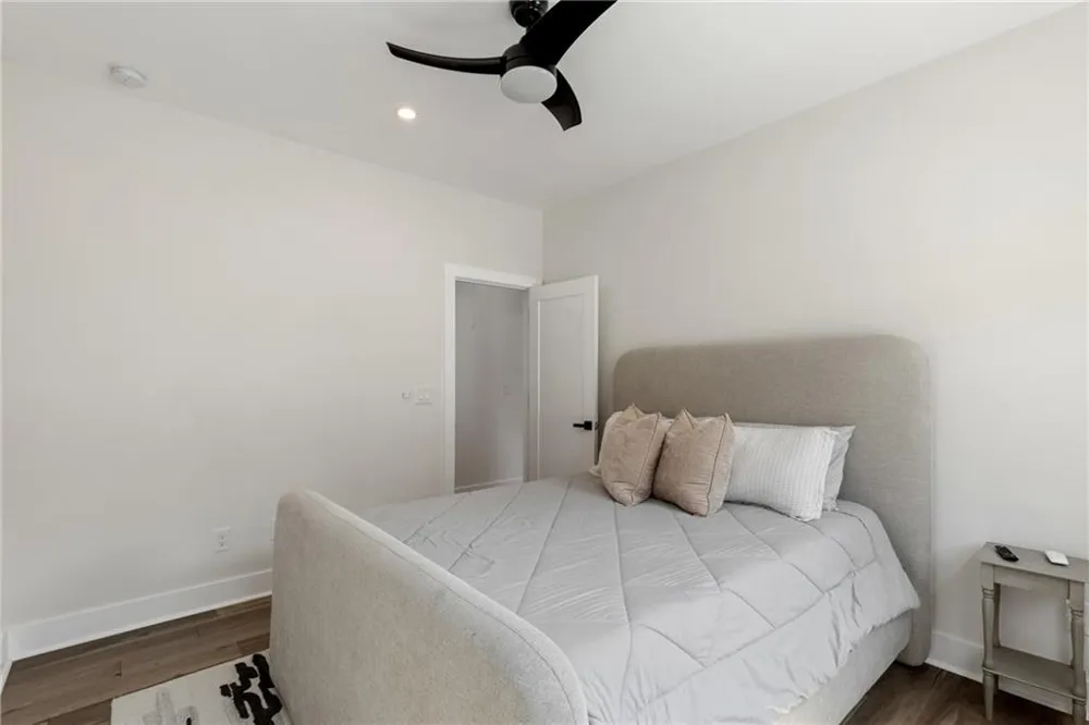 2014 Cambridge Avenue College Park, GA 30337