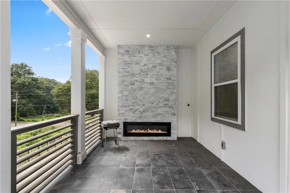 2014 Cambridge Avenue College Park, GA 30337